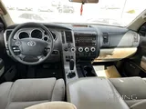 Toyota Sequoia 2013