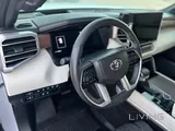 Toyota Sequoia Capstone 2024