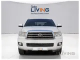 Toyota Sequoia Standard 2011 V8