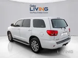 Toyota Sequoia Standard 2011 V8