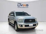 Toyota Sequoia Standard 2013