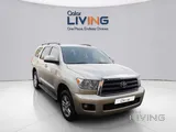 Toyota Sequoia Standard 2014 V8