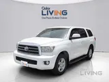 Toyota Sequoia Standard 2014 V8