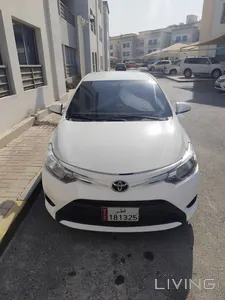 Toyota Yaris 1.5 E 2015