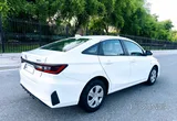 TOYOTA YARIS 2025