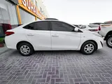 Toyota Yaris Standard 2021 V4