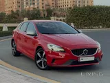 فولفو V40 / حالة ممتازة / هاتشباك أوروبية فاخرة / كامل المواصفات