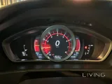 VOLVO V40 T5