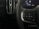 VOLVO XC40 B4 ULTIMATE DARK 2023 7,754 KM