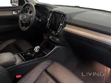 VOLVO XC40 B4 ULTIMATE DARK 2023 7,754 KM