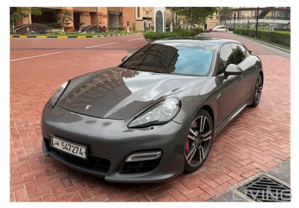 Porsche Panamera GTS 2013