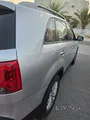 Well maintained Sorento 2012.