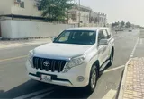 Well maintained Toyota Land Cruiser Prado 2014 (V4)