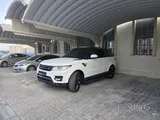 White Range Rover Sport Supercharge