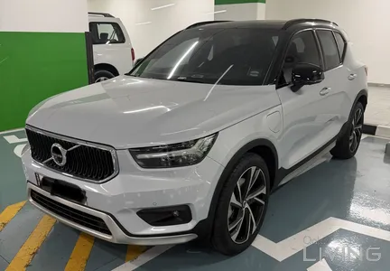 Volvo XC40  2021