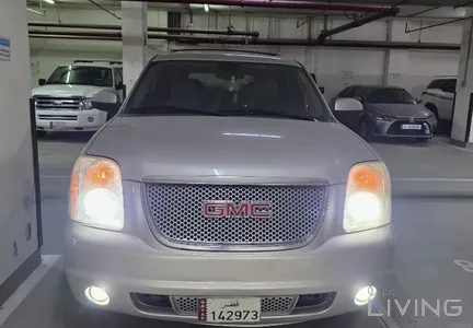 GMC Yukon Denali 2009