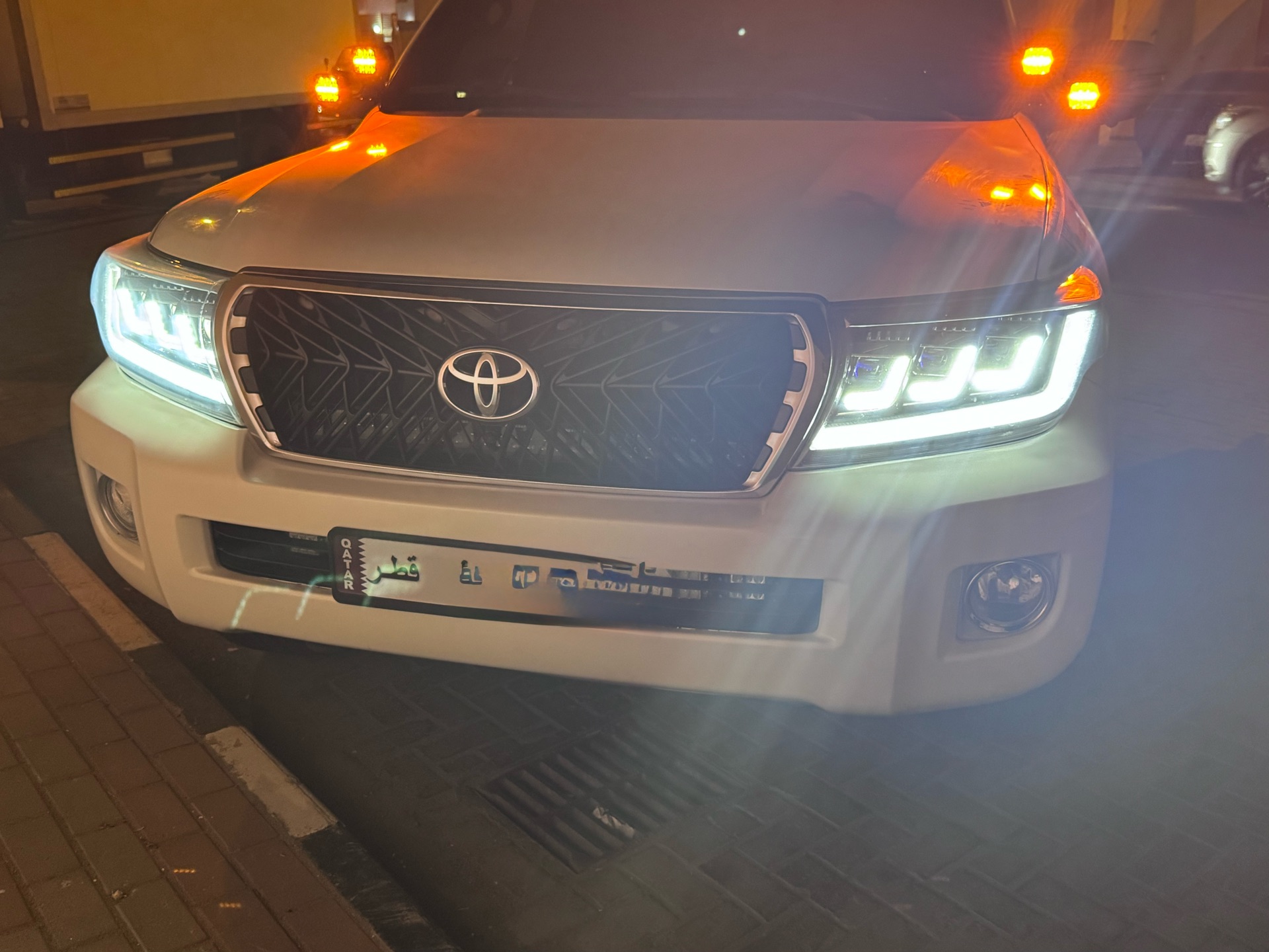 قطع غيار سيارات للبيع