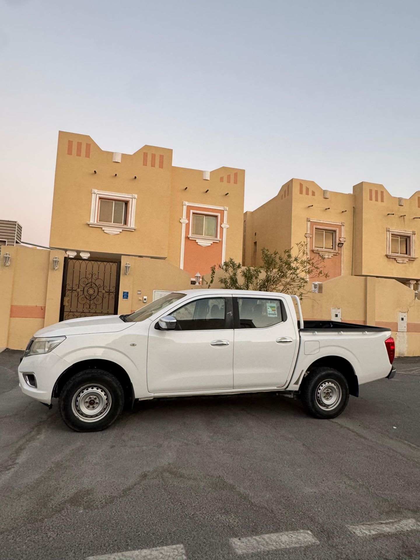 NISSAN NAVARA 2020 4×4