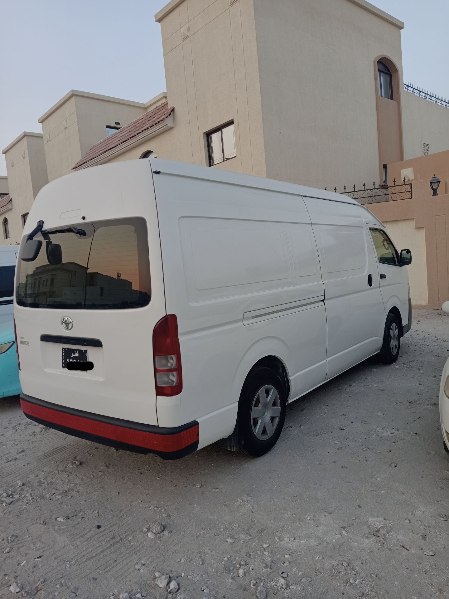 TOYOTA HIACE HI ROOF 2018