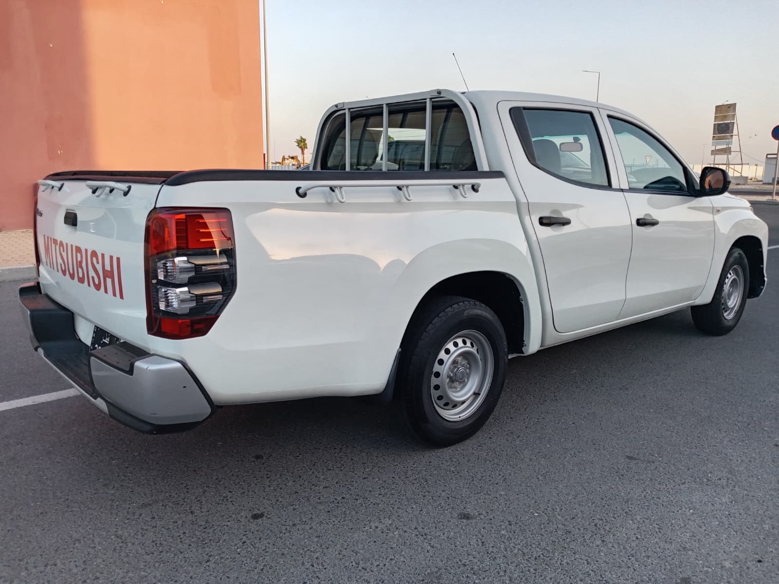 ميتسوبيشي L200 2021