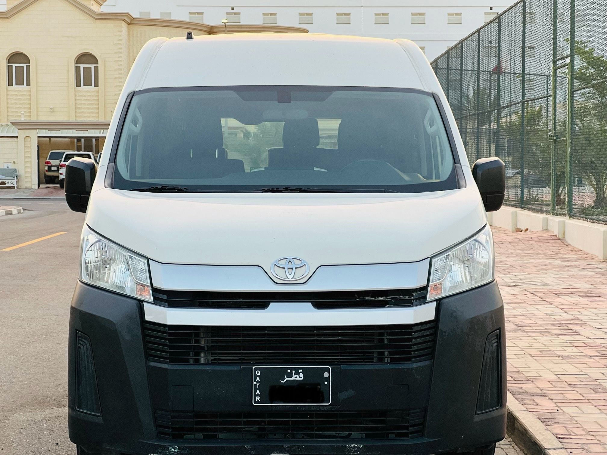 Toyota Hi-Ace  2022