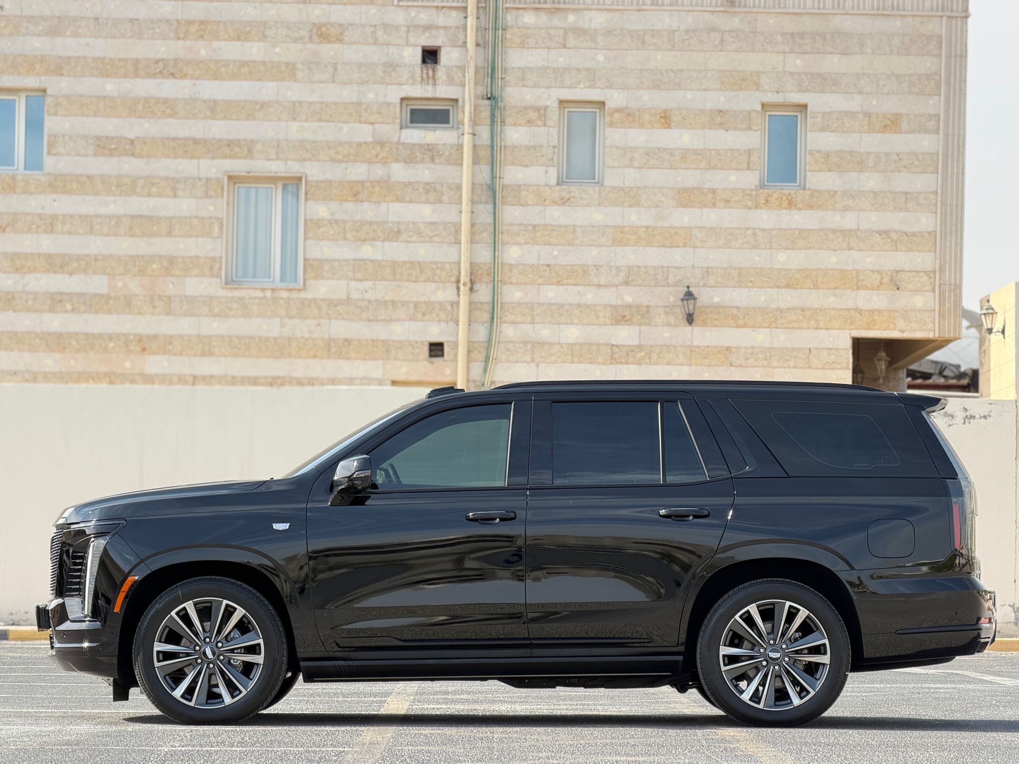Cadillac Escalade 600 Sport 2025