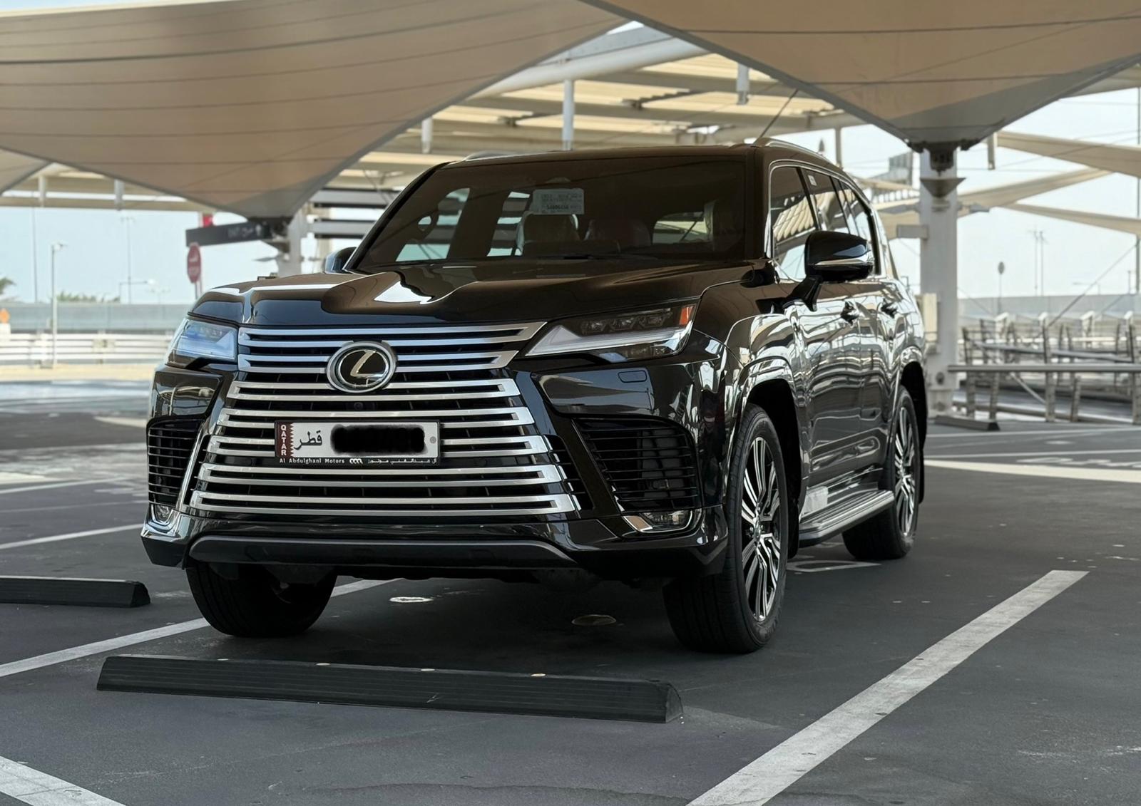 Lexus LX  2025