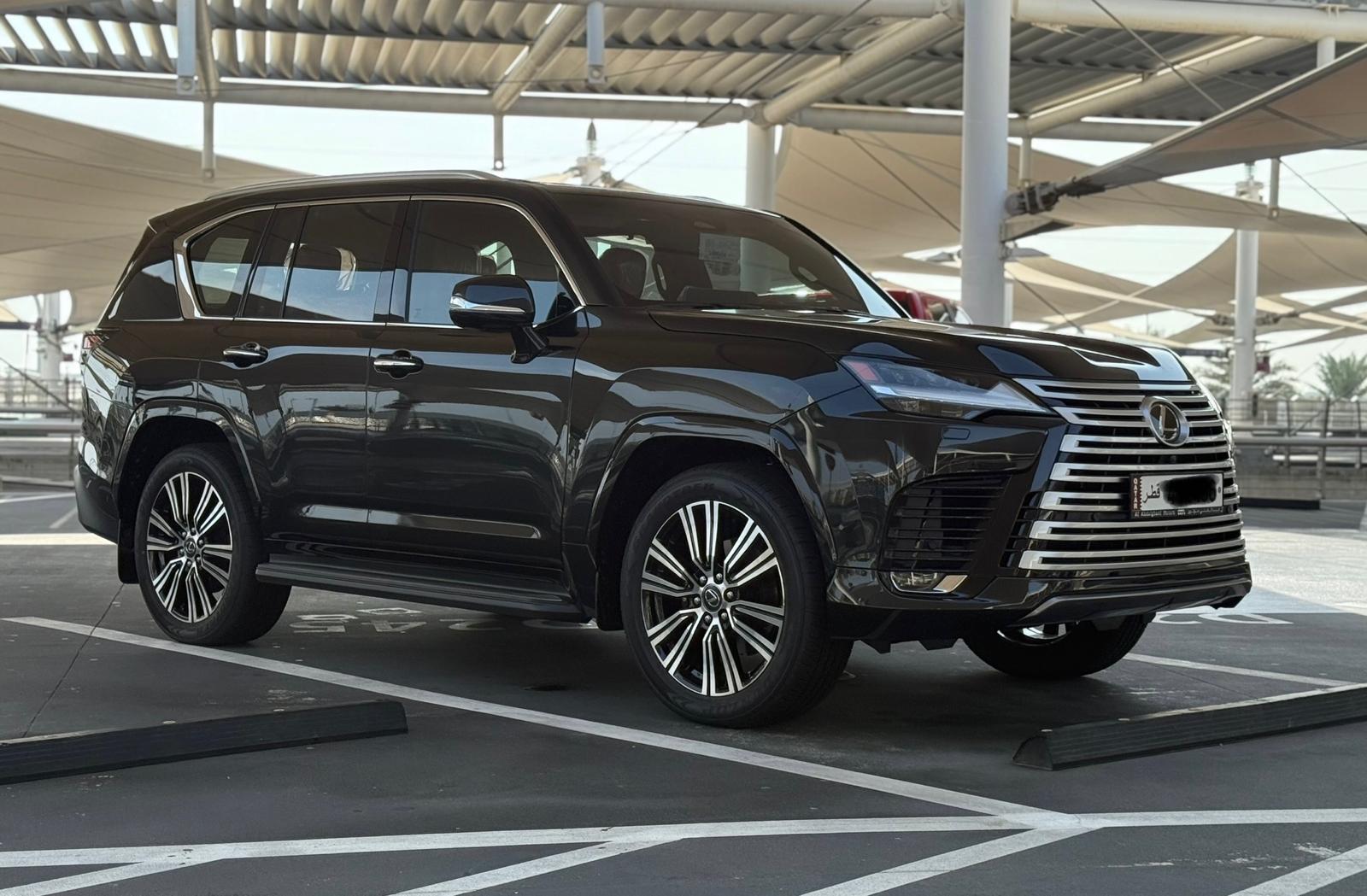 Lexus LX-600 2025